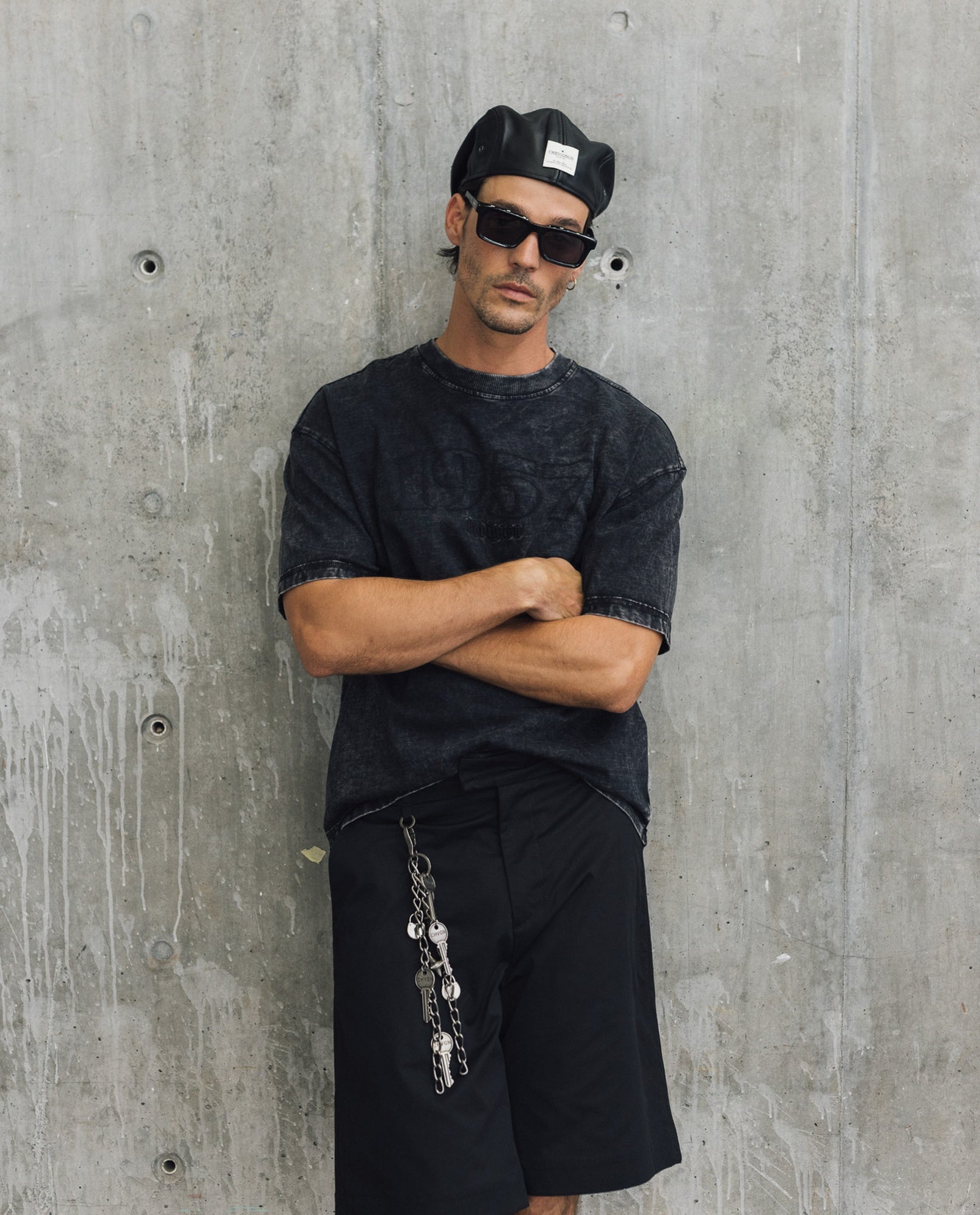 Mens Straight Bermuda Shorts - Special Collection - Black 63_652H200_NEG194007_5