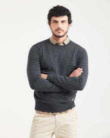 ESSENTIAL BASIC SWEATER IN GRAY