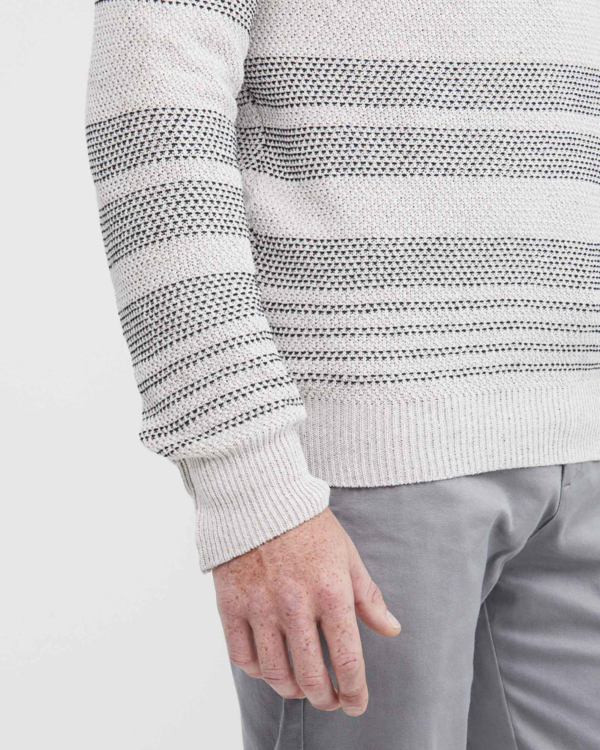 WHITE & GRAY STRIPED CREW NECK KNIT SWEATER