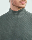 SLIM FIT KNITTED TURTLENECK SWEATER IN GREEN