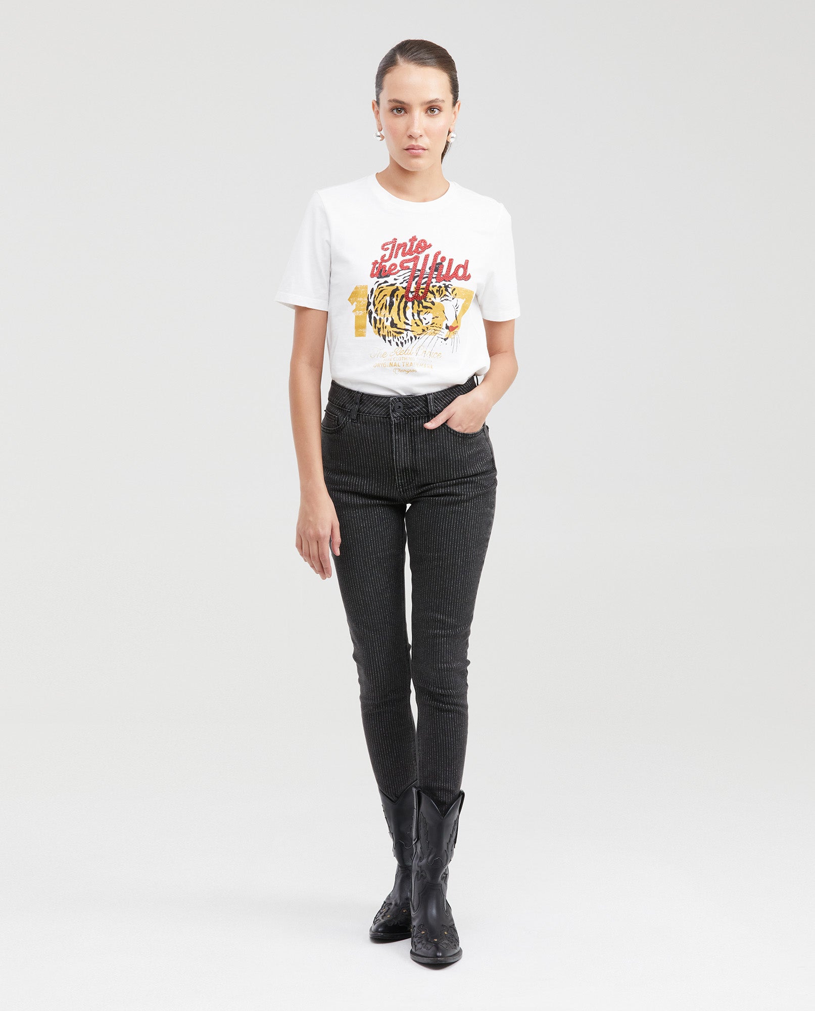 Women's Graphic Print T-Shirt Semi-Fitted in Cotton with Stone Embellishments - 5