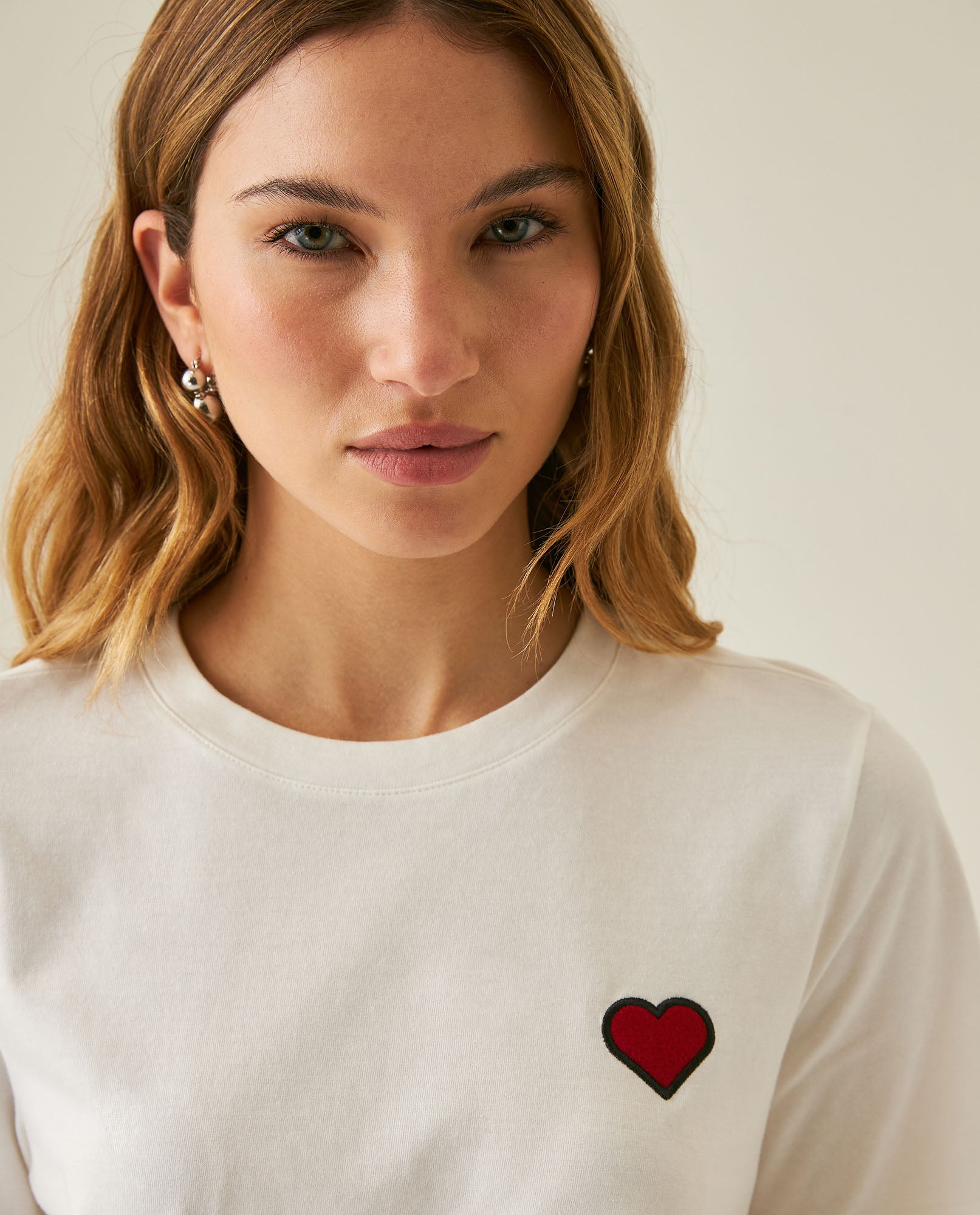 Womens T-Shirt Graphic Slim Fit Crewneck Cotton Soft Multiple Embroidered Patches Preppy - Raw 63_701H002_CRU110606_5