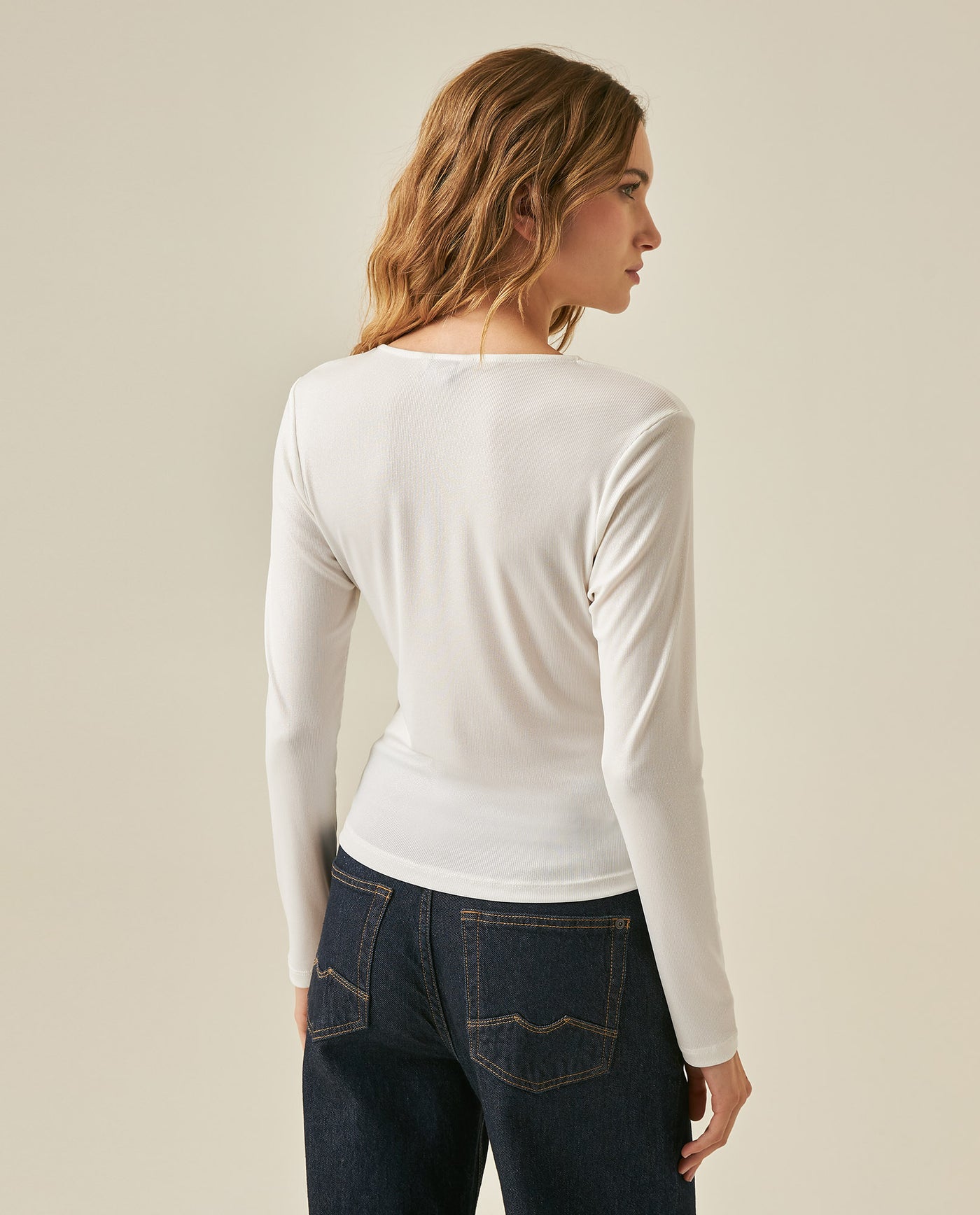 Womens T-Shirt Fitted V-Neck Long Sleeve Polyester Blend Silver Lurex - White 63_701H015_BLA110601_6