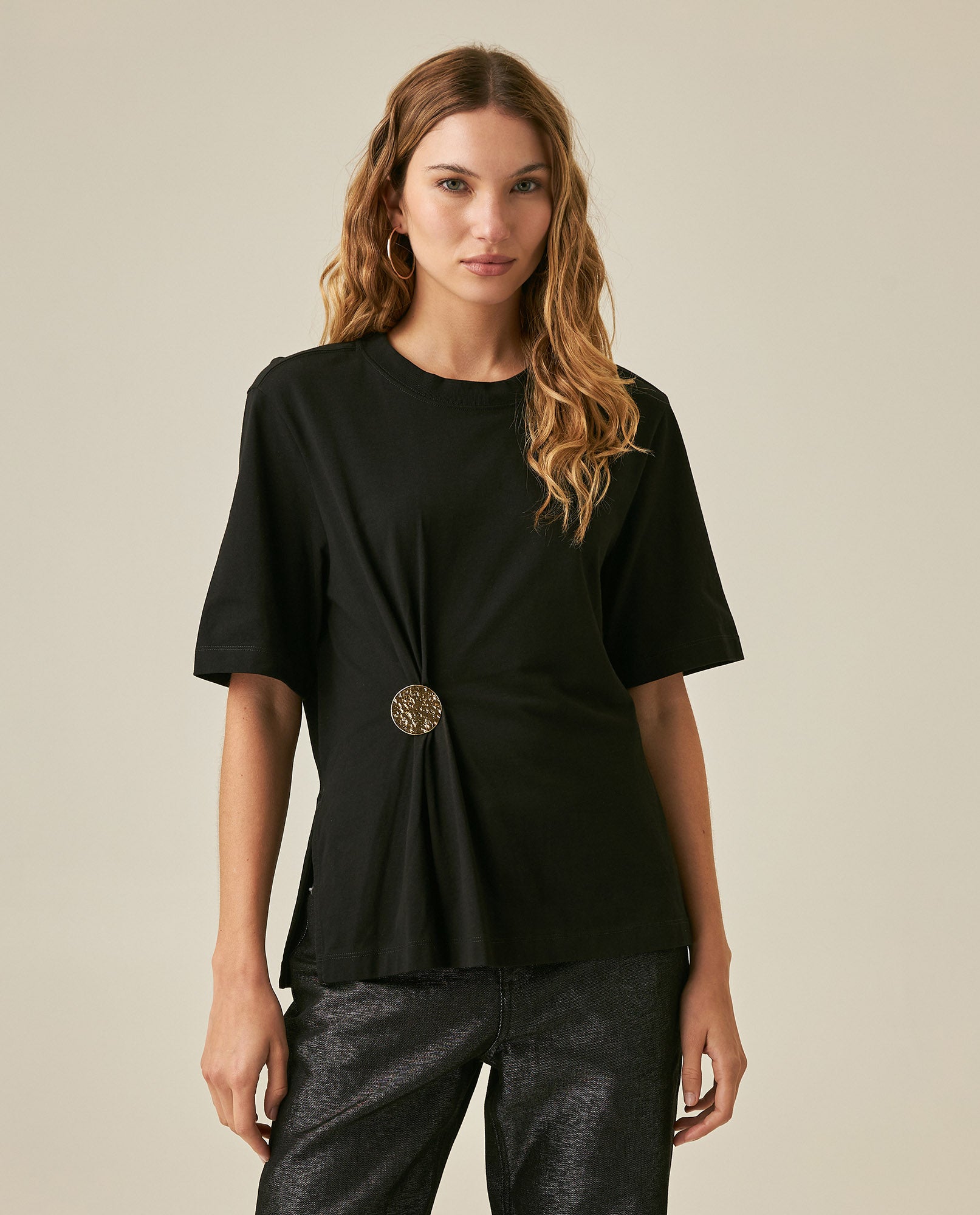 Womens T-Shirt Semi-Fitted Cotton Front Pleats Removable Metal Pin - Mothers - Black 63_701H034_NEG194004_0