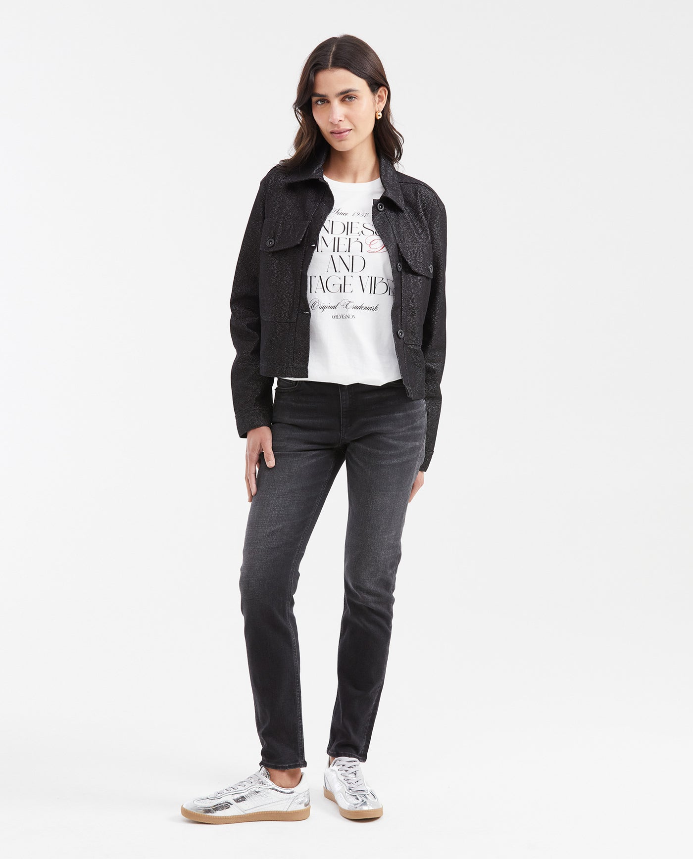 Women's Semi-Fitted Typography T-Shirt with Embroidery and Water Wash in Cotton - 2