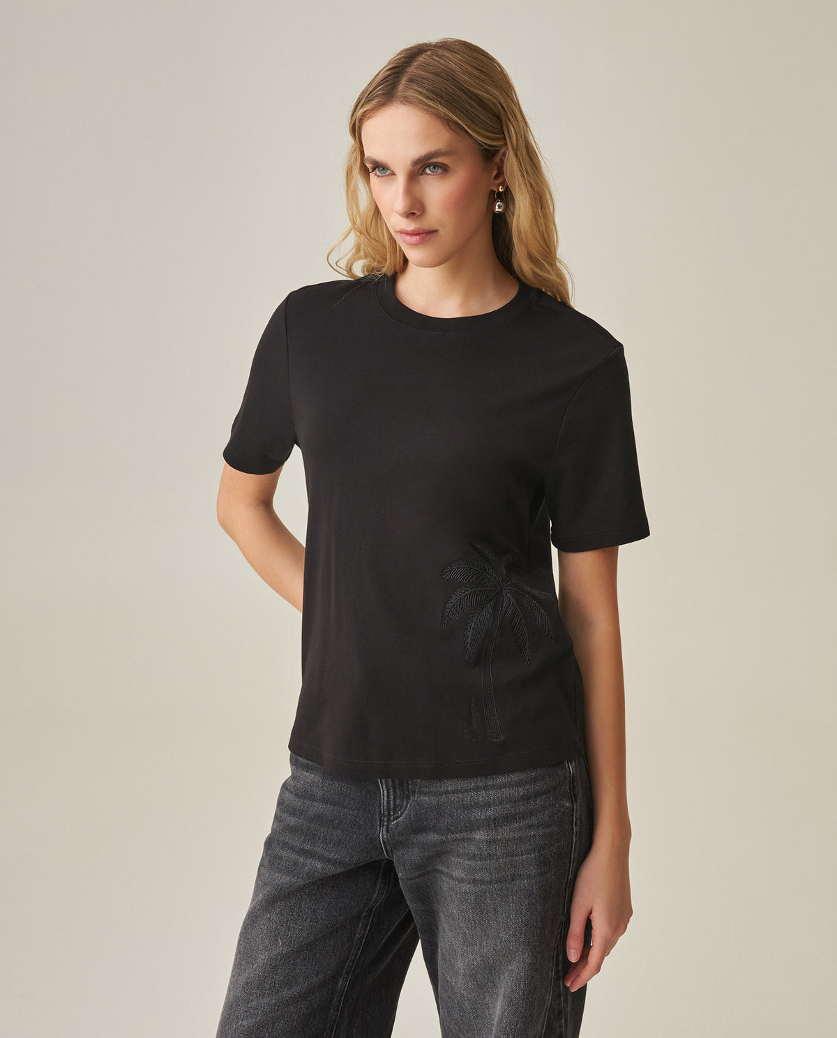 Women´s Slim Fit T-Shirt - Black 63_702H026_NEG194003_3
