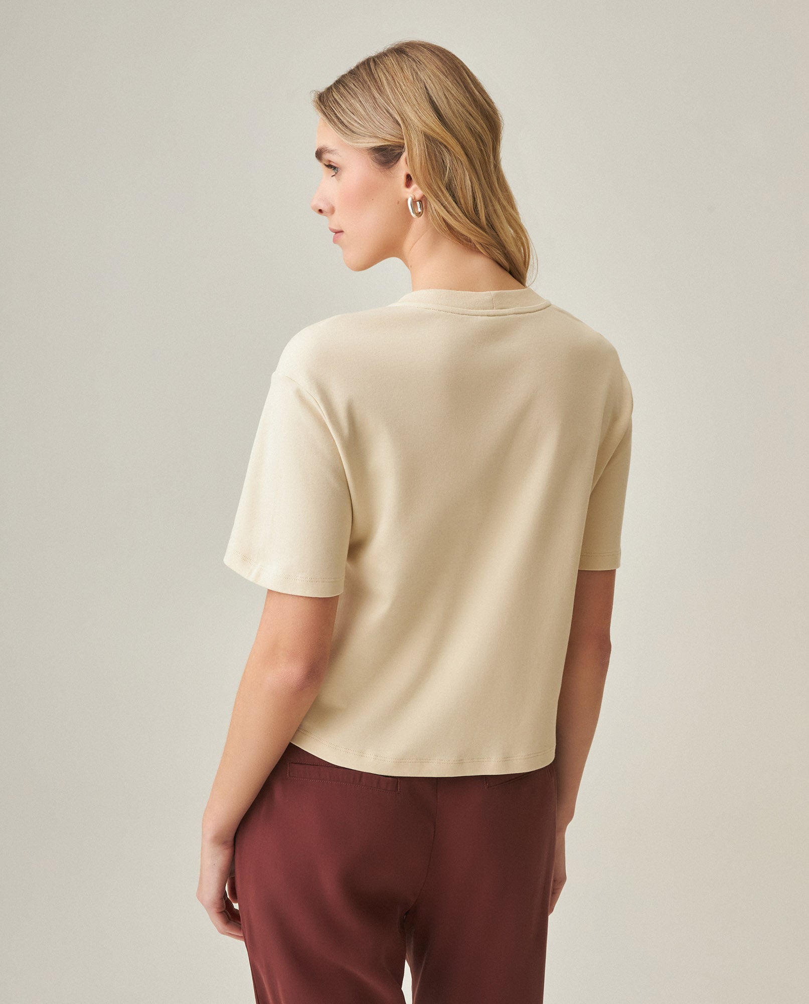 Women´s Oversized Cropped T-Shirt - Raw 63_702H051_CRU120908_6