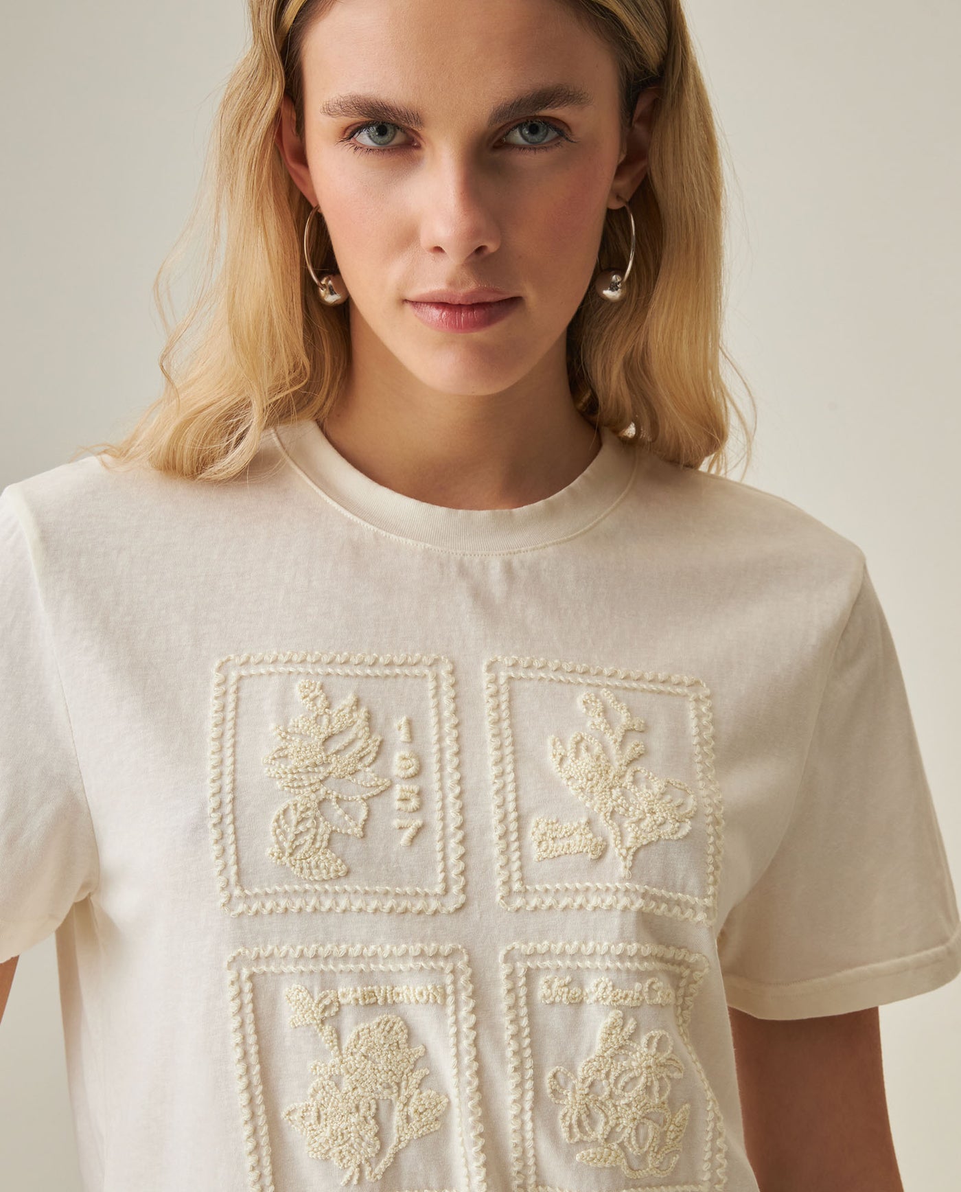 Womens Embroidered T-Shirt - Raw 63_704H003_CRU110103_0