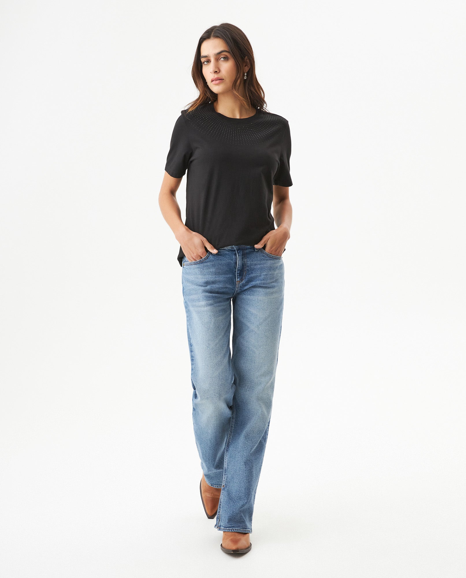 Women's Short Sleeve T-shirt - Black - 3