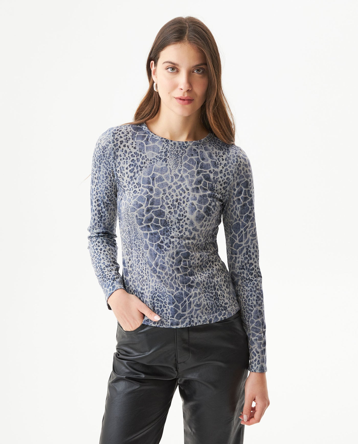 Women's Lurex Thread Long Sleeve Slim Fit T-shirt in Polyester Blend 709G044 - 1
