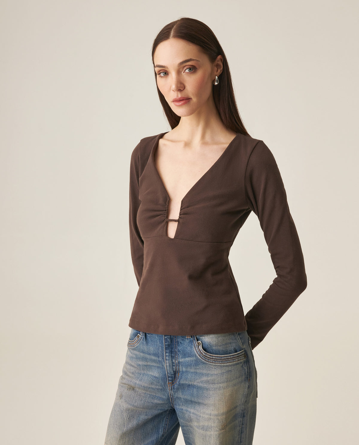 Women´s V-Neck Shirt - Brown 63_709H034_CAF191016_3