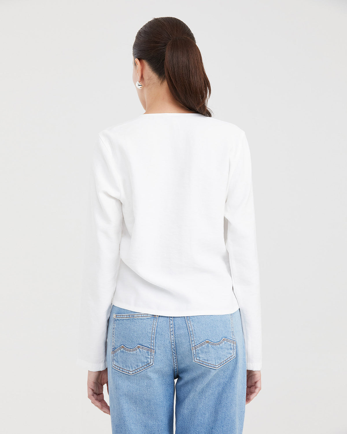 EMBROIDERY LONGSLEEVE BLOUSE