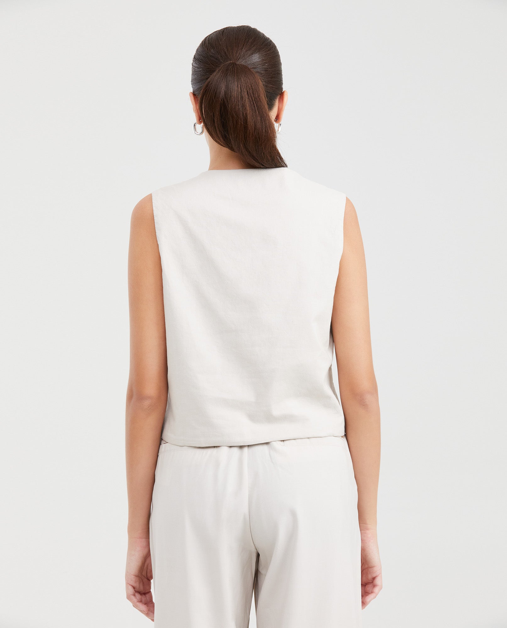 Women's Lined Vest with Front Tie Cords and Wooden Beads in Cotton - 4
