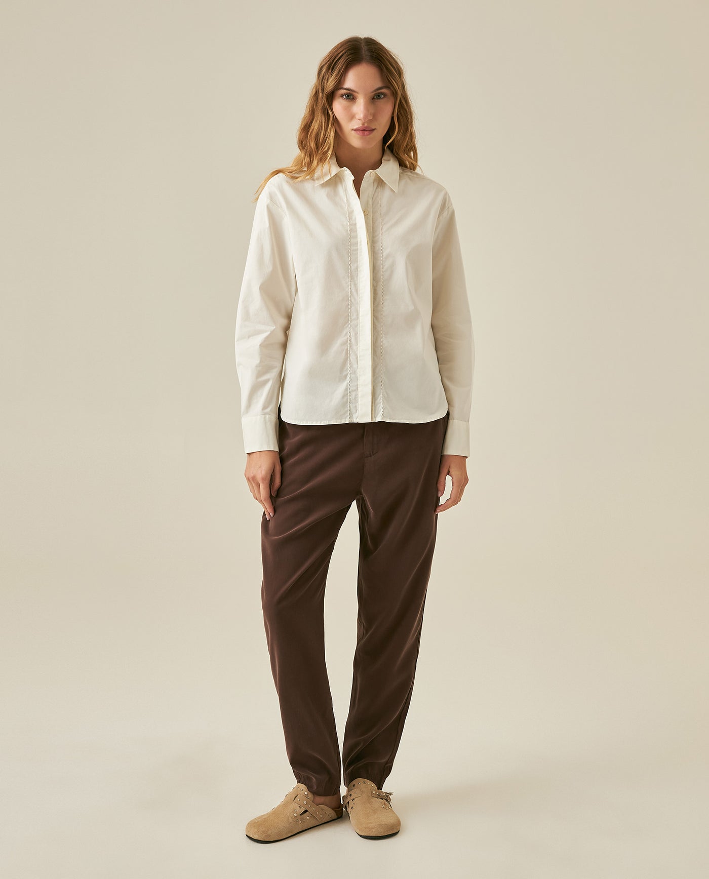 Womens Shirt Poplin Straight Silhouette Cotton–Elastane Hidden Button Placket - Raw 63_711H000_CRU114302_4