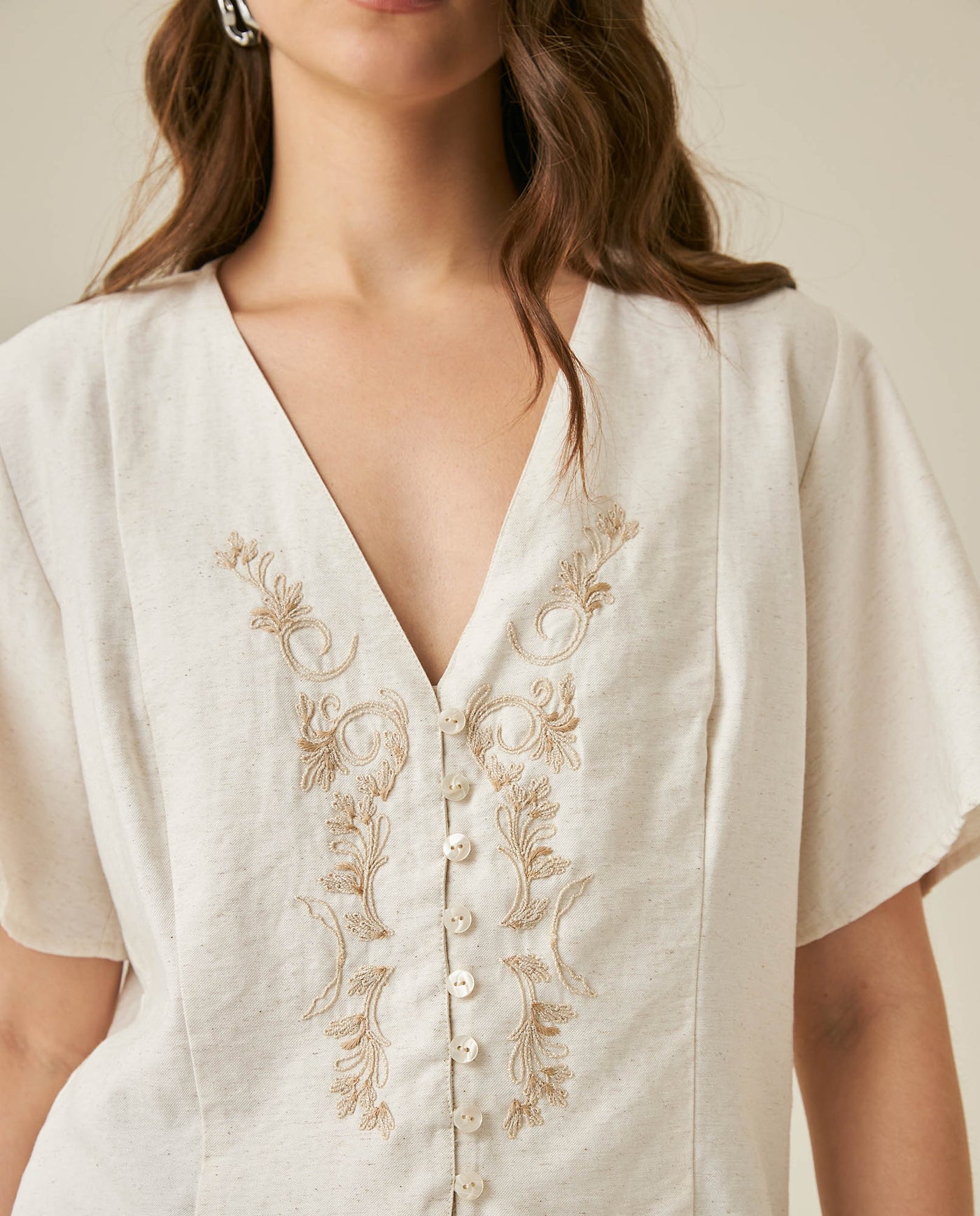 Womens Blouse Straight Silhouette Rayon–Linen Blend Flutter Sleeve V-Neck - Raw 63_711H012_CRU110606_5