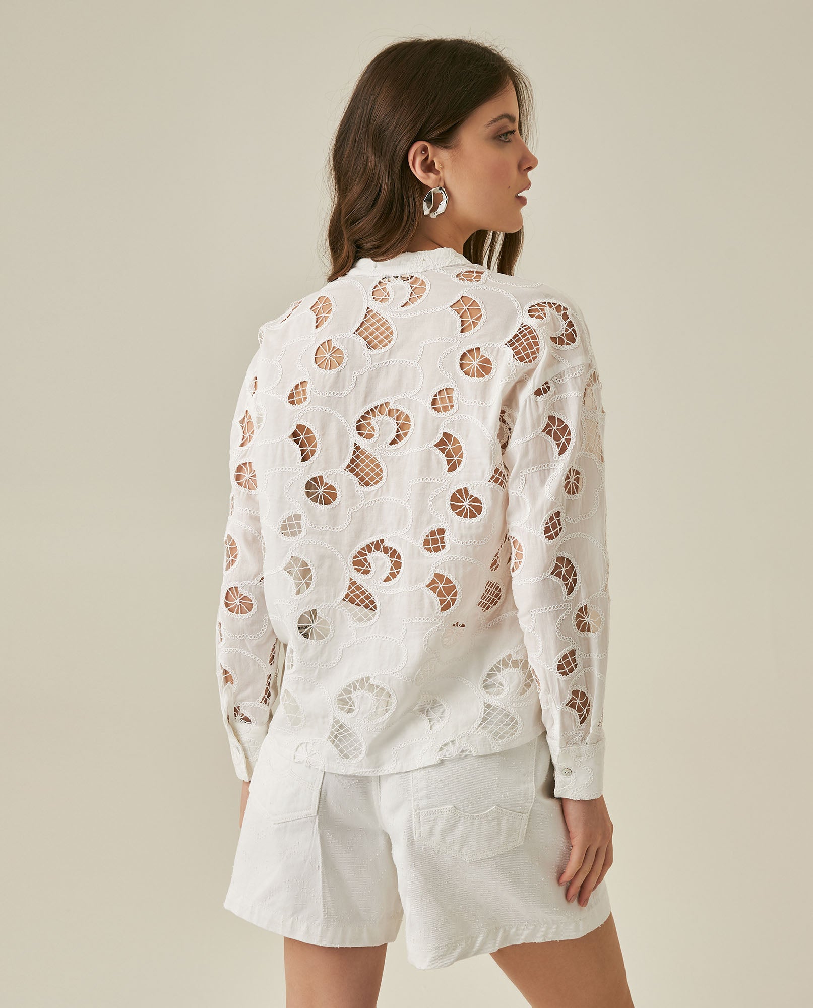 Womens Shirt Straight Silhouette Polyester–Rayon Eyelet Fabric Mandarin Collar - White 63_711H014_BLA110601_6