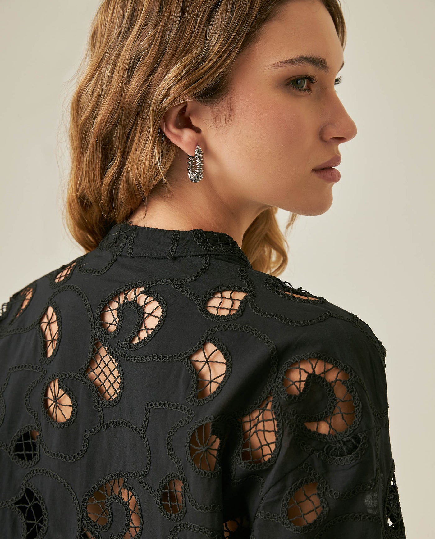 Womens Shirt Straight Silhouette Polyester–Rayon Eyelet Fabric Mandarin Collar - Black 63_711H014_NEG194004_7
