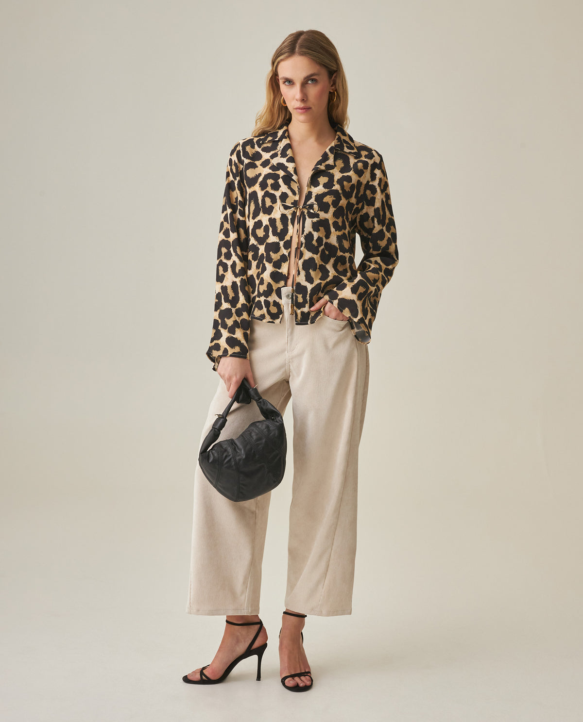 Women´s Bell Sleeve Blouse - Black 63_712H016_NEG194003_0