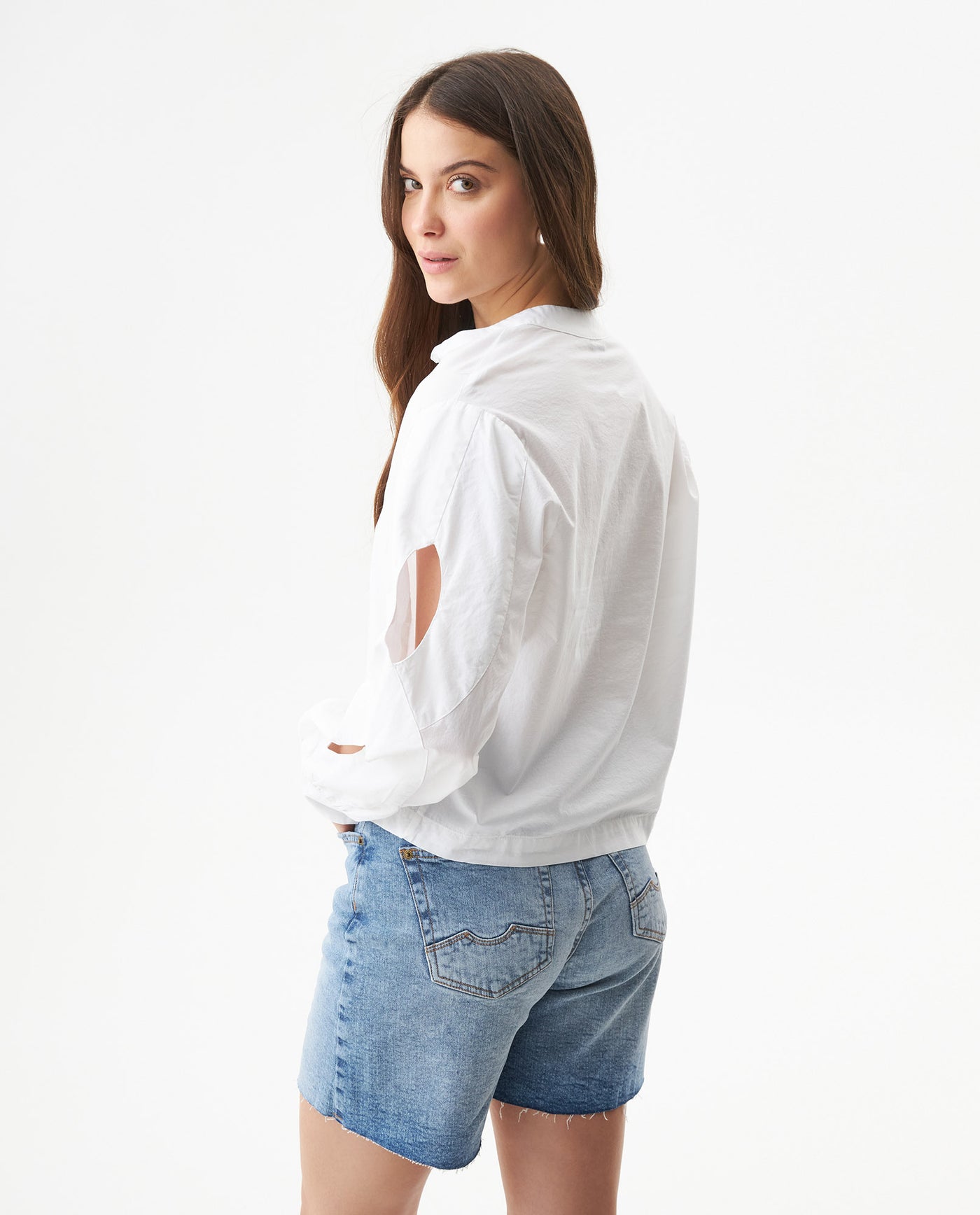 Women's Mandarin Collar Cropped Straight Shirt in Cotton, Coastline - 5