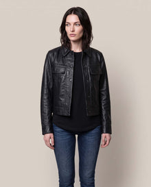 Women´s Studded Leather Jacket - Black 63_724D407_NEG193909_0