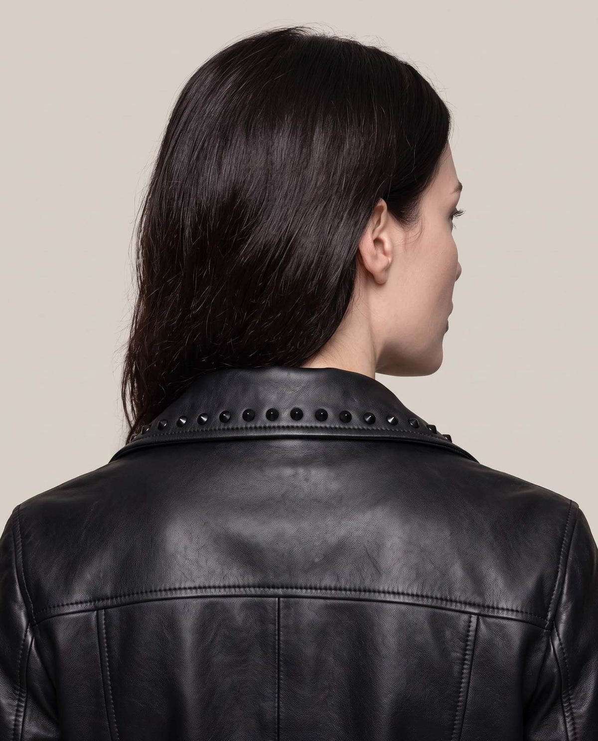 Women´s Studded Leather Jacket - Black 63_724D407_NEG193909_7