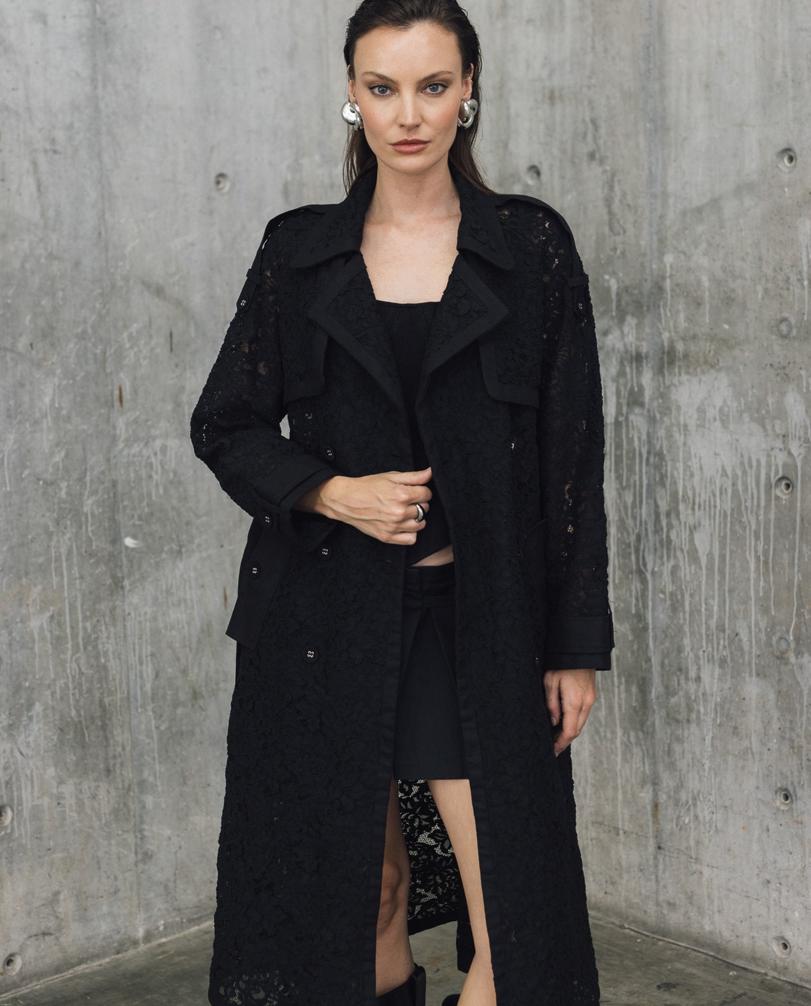 Womens Relaxed Fit Trench Coat - Special Collection - Black 63_724H500_NEG194007_3