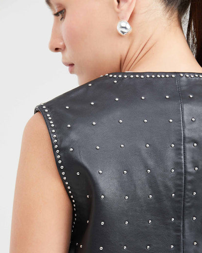 LEATHER VEST STUDS