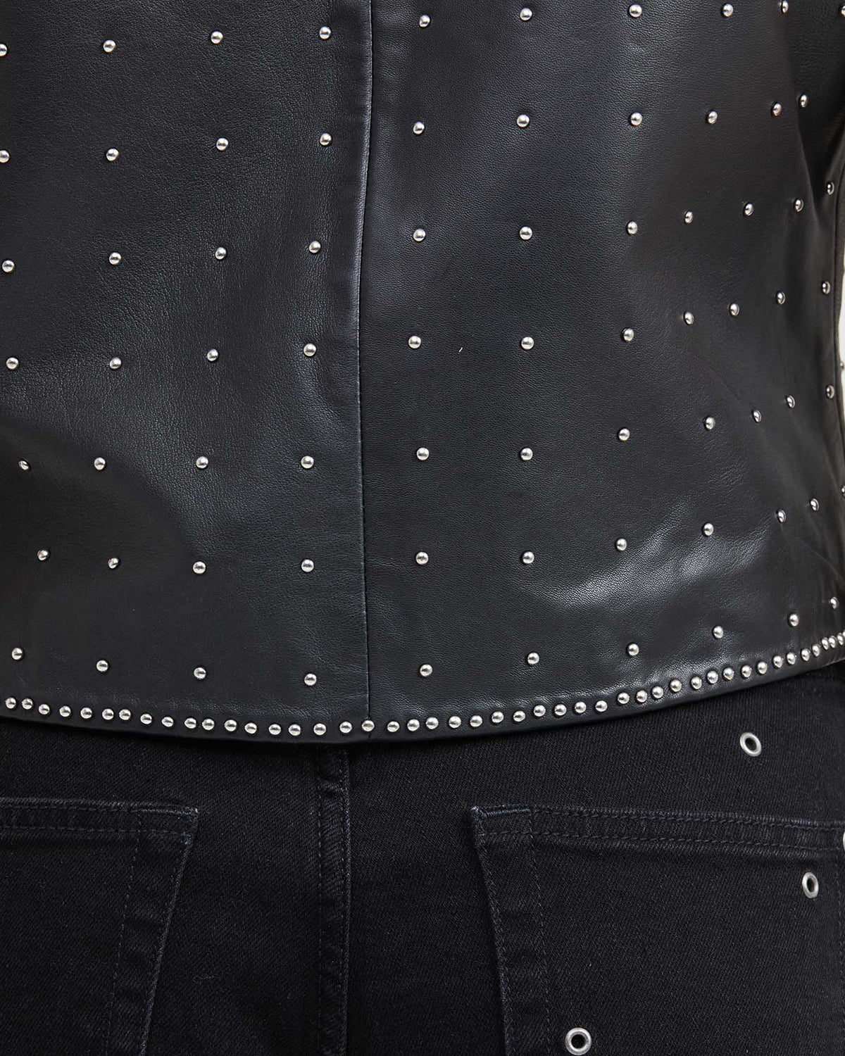 LEATHER VEST STUDS