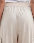 Women's High-Waisted Jogger Pants with Functional Cargo Pockets in Polyester 63_732G006_CRU130907_8