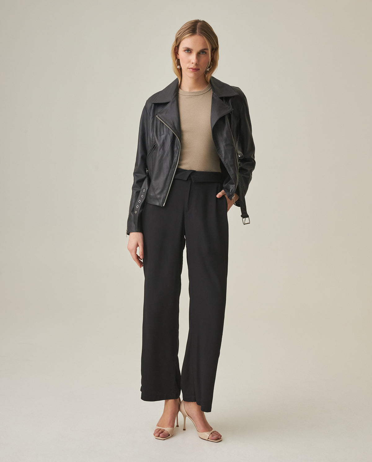 Women´s Straight Pants - Black 63_732H003_NEG194003_3