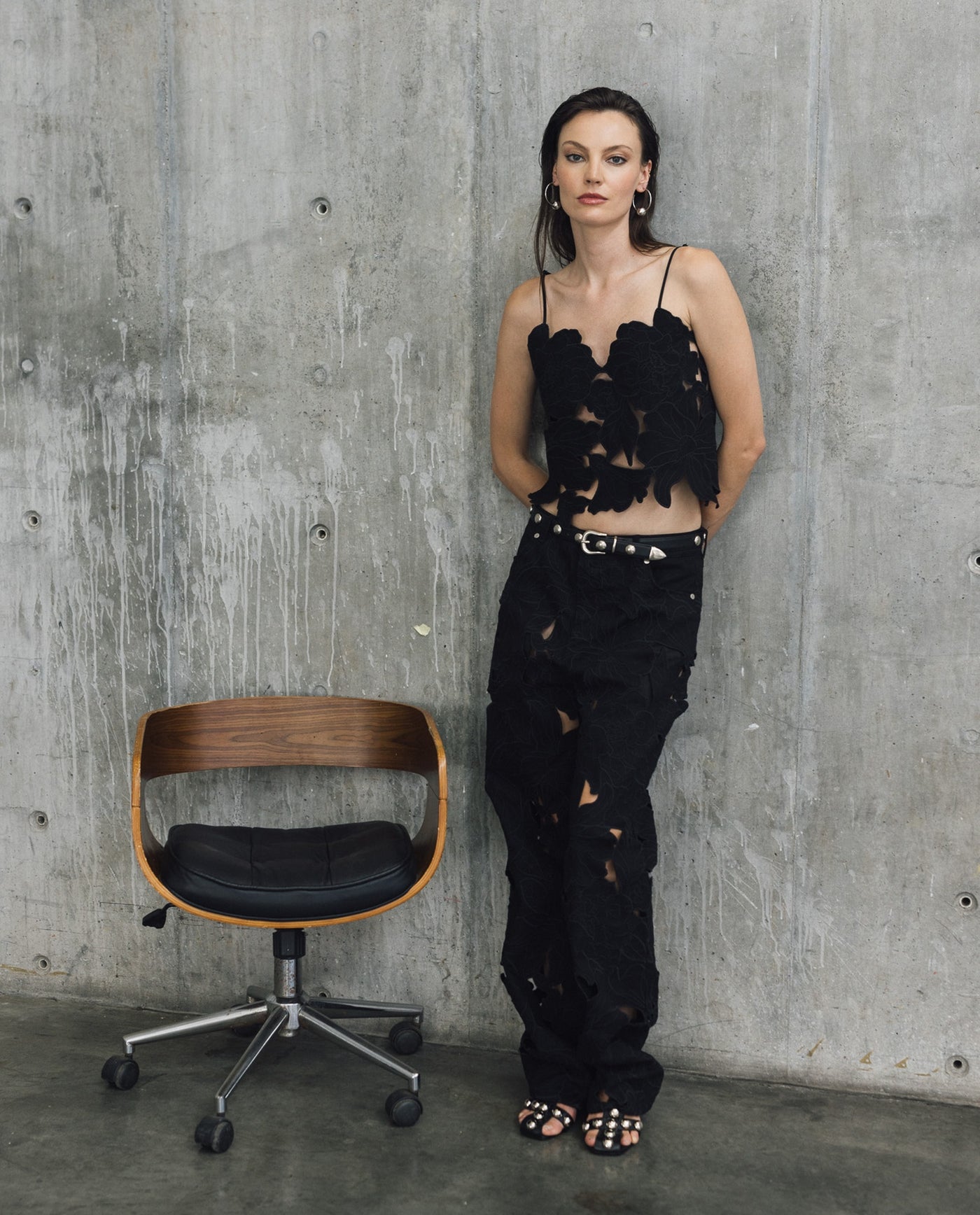 Womens Embroidered Barrel Fit Pants - Special Collection - Black 63_734H501_NEG194007_3