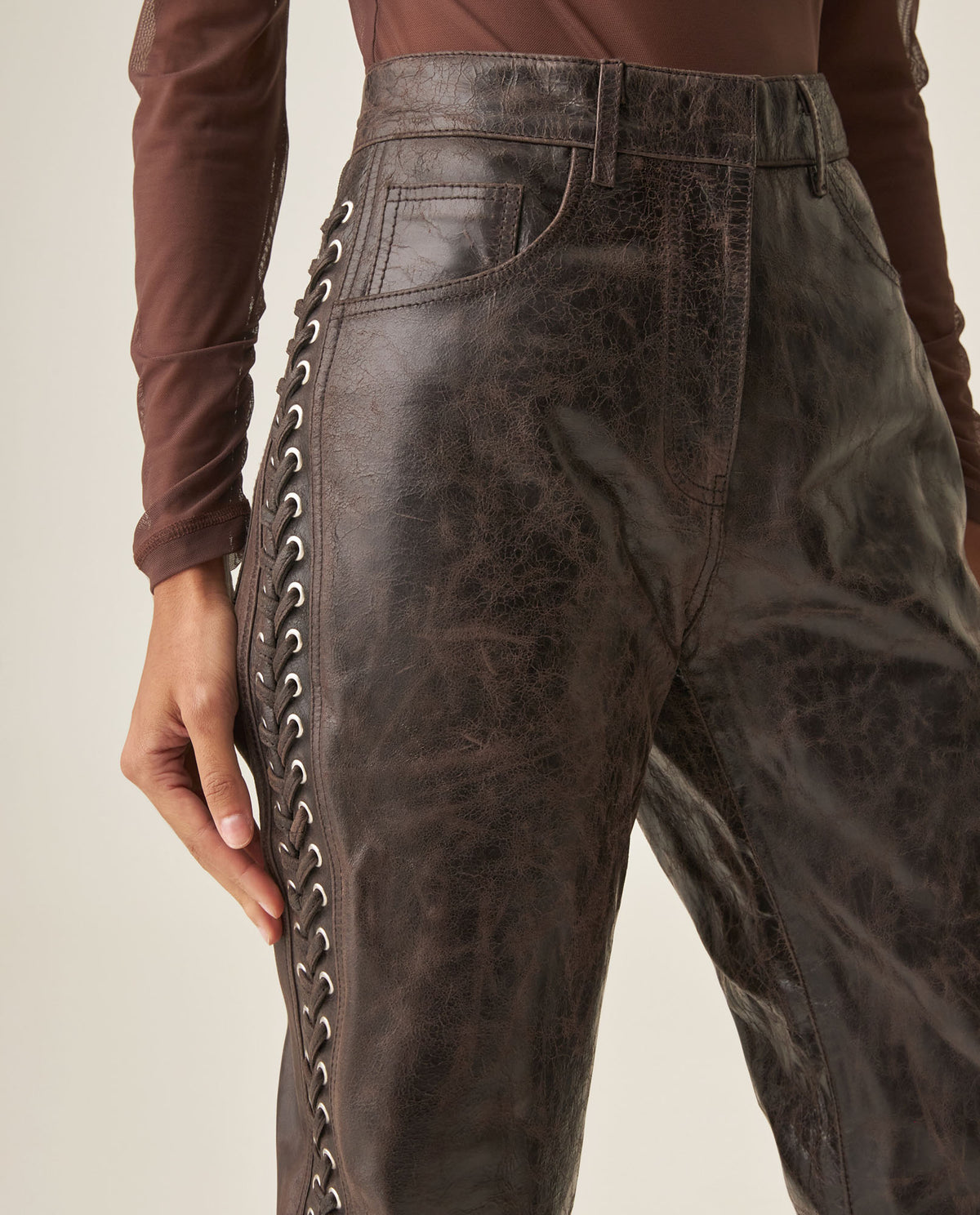 Women´s Leather Barrel Pant - Brown 63_737H401_CAF191325_4