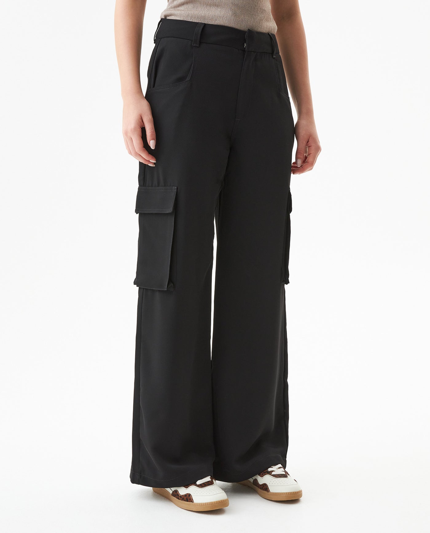 Women's Wide Fit Mid Rise Cargo Pants in Polyester, Bayside - 1