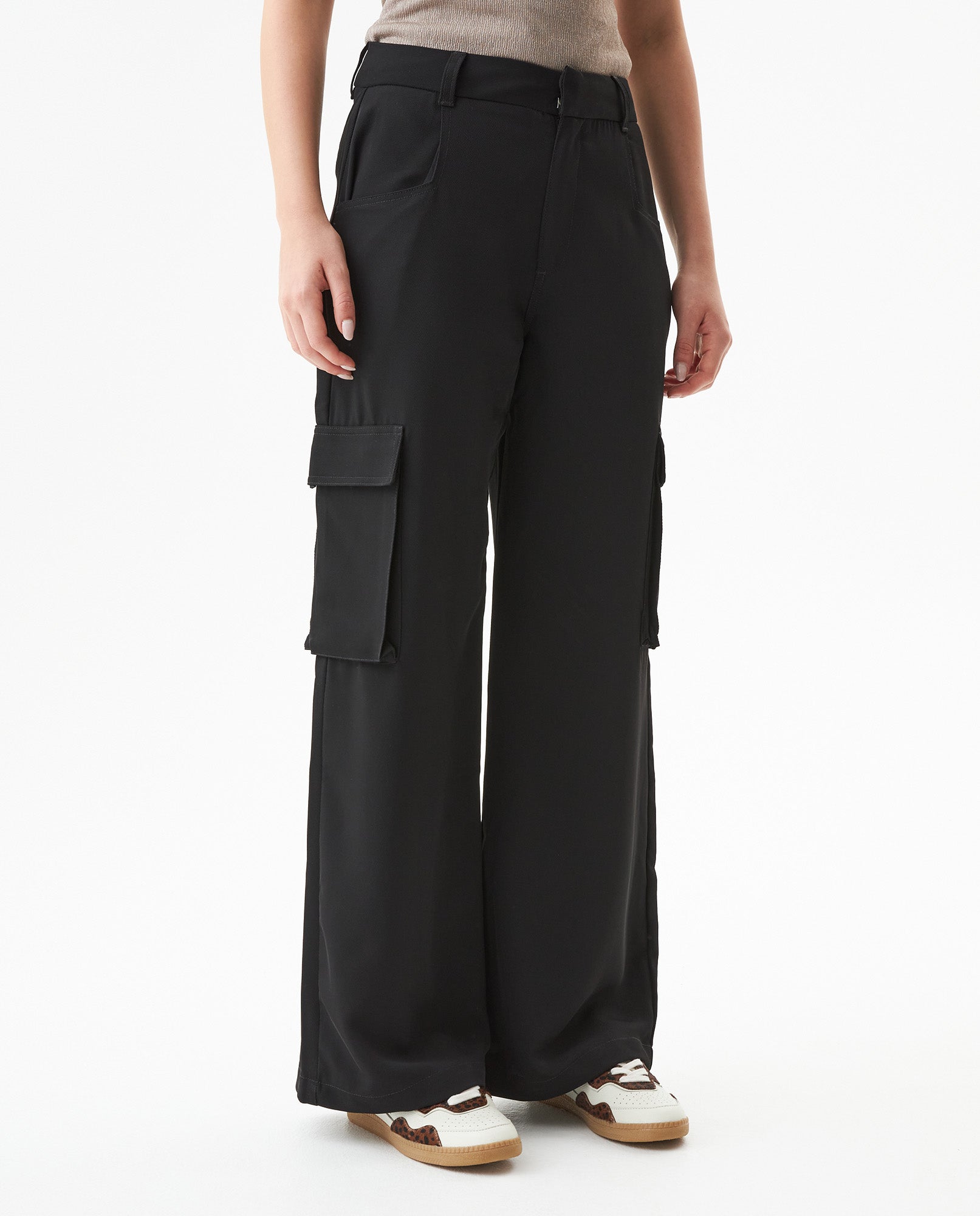 Women's Wide Fit Mid Rise Cargo Pants in Polyester, Bayside - 1