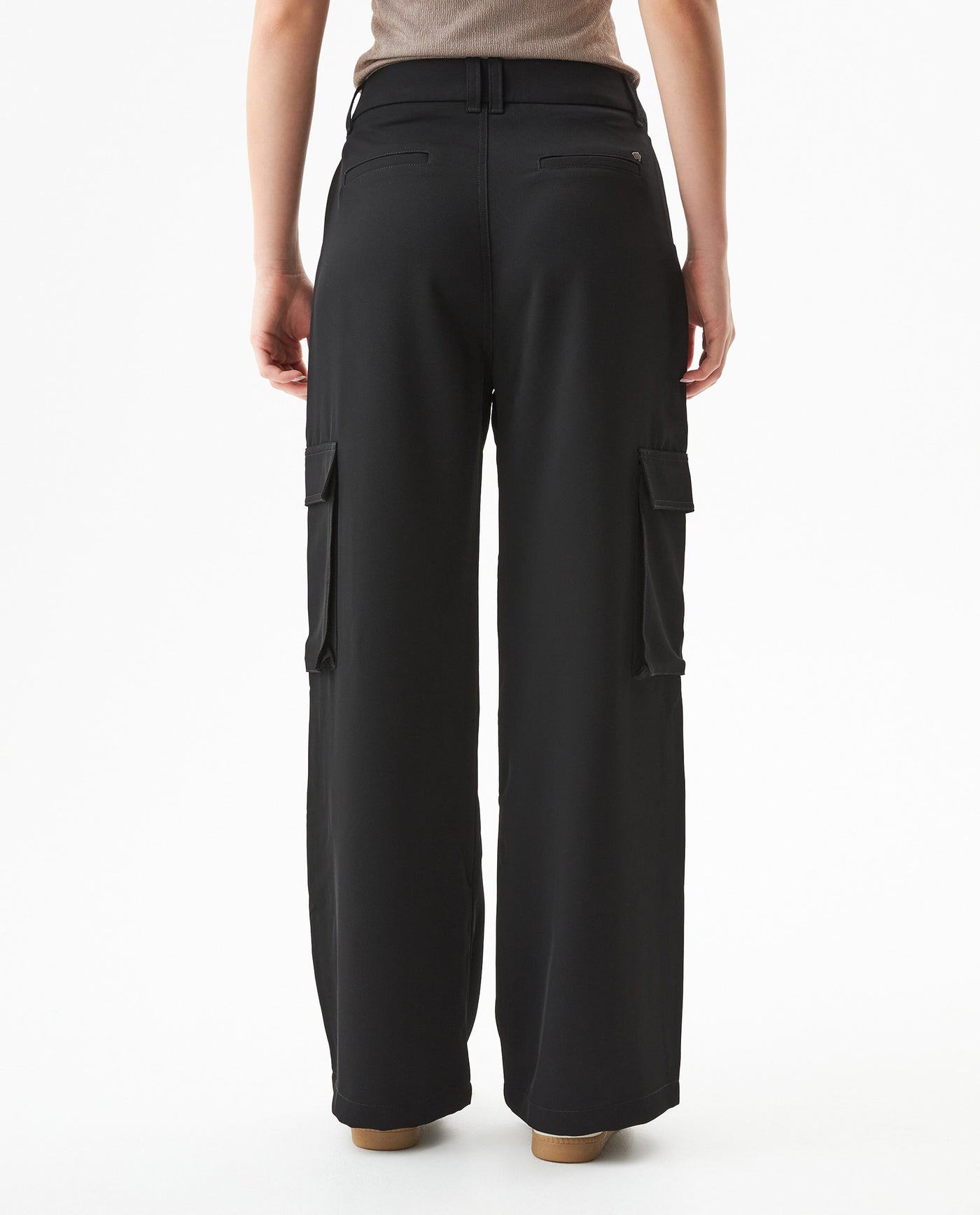 Women's Wide Fit Mid Rise Cargo Pants in Polyester, Bayside - 5