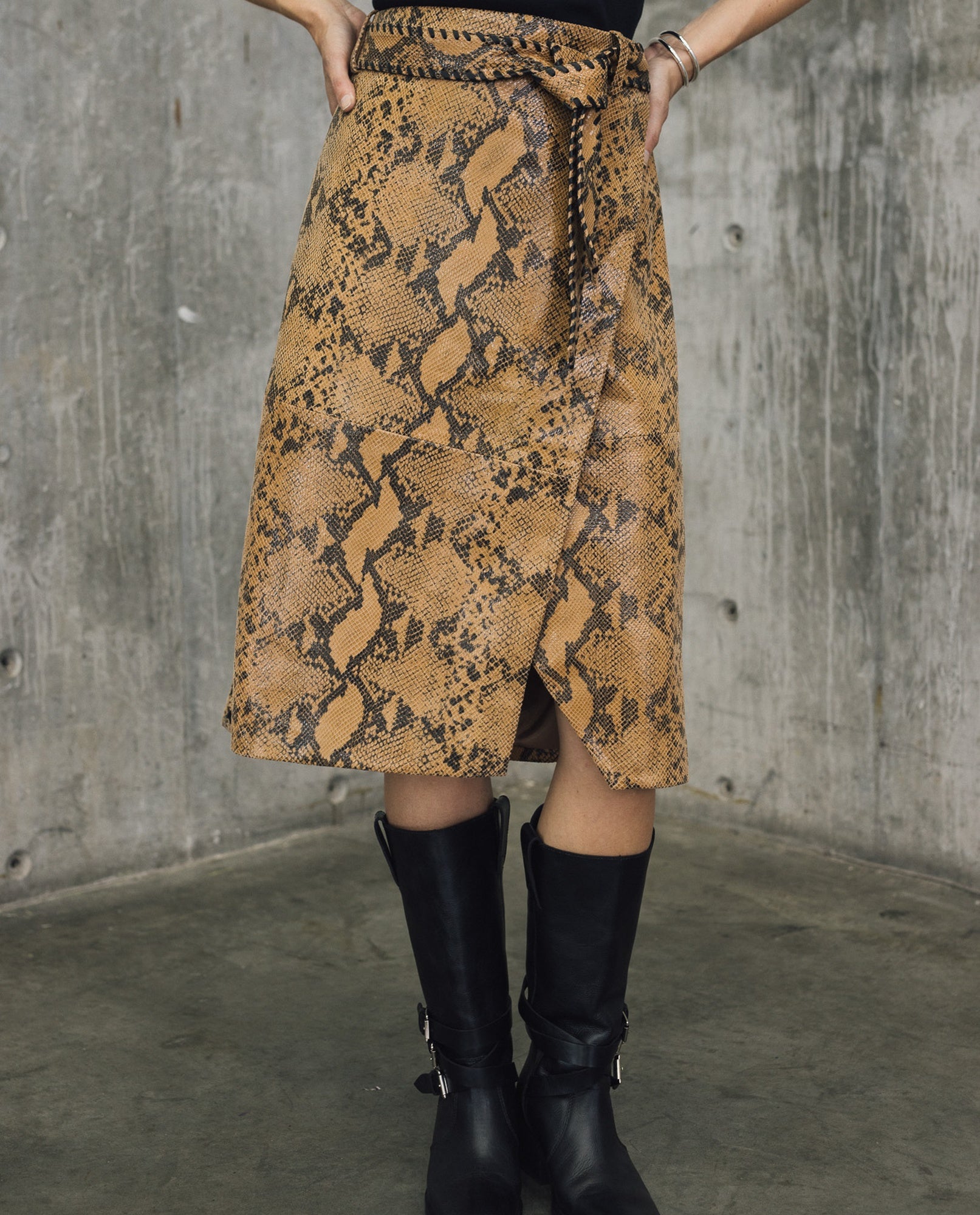 Womens Snake-Print Leather Skirt - Special Collection - Brown 63_747H500_CAF181314_3