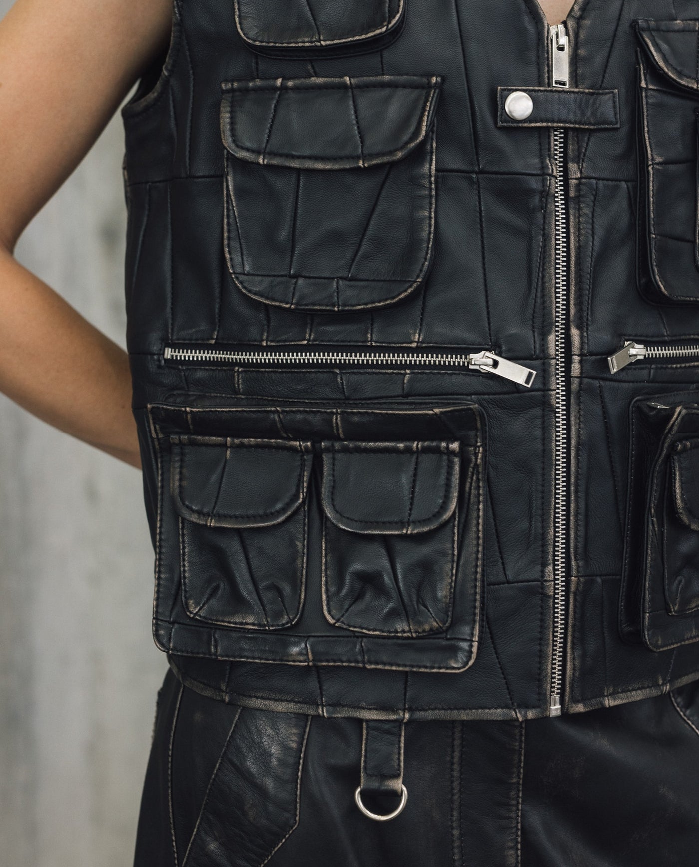 Womens Lambskin Leather Lightweight Vest - Special Collection - Black 63_767H501_NEG194007_4