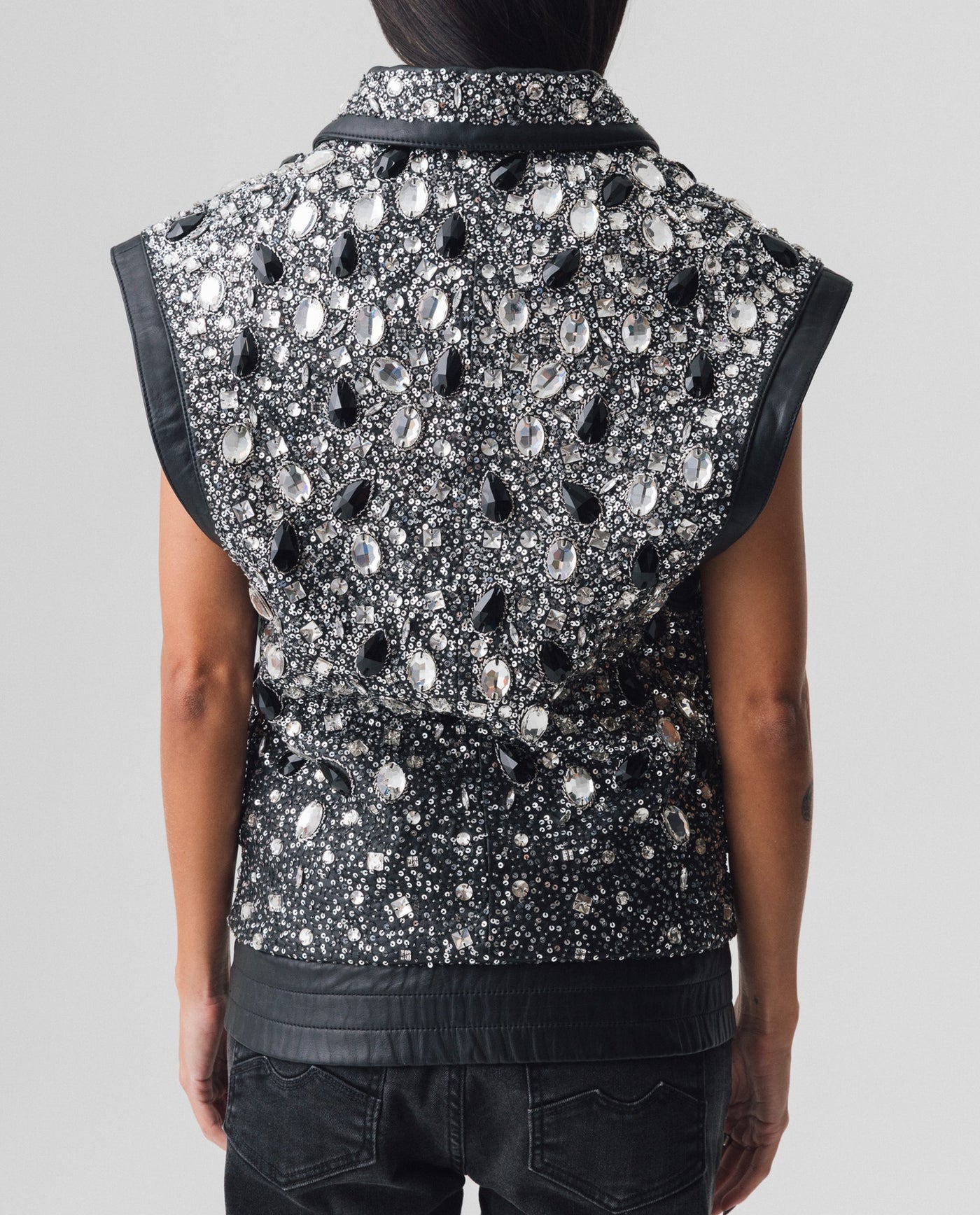 Womens Lambskin Leather Sleeveless Embellished Vest - Special Collection - Black 63_767H502_NEG194007_7