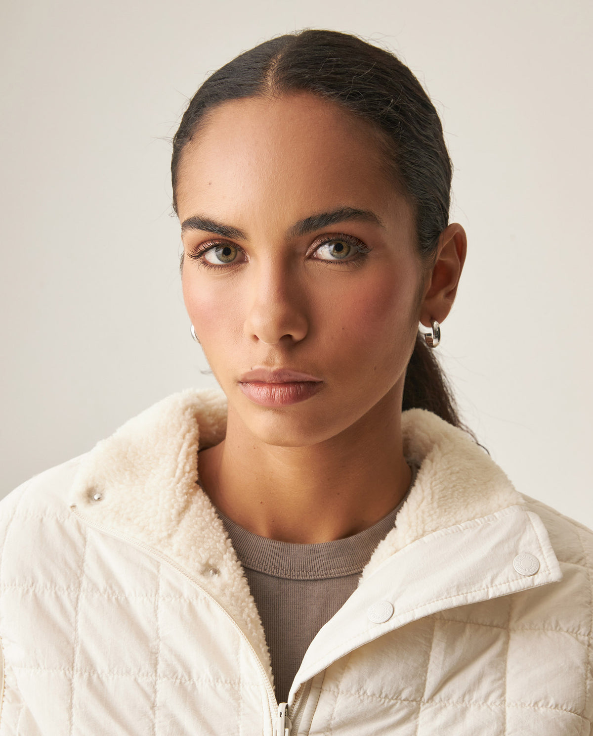 Women´s Reversible Quilted Vest - White 63_769H001_BLA120601_5