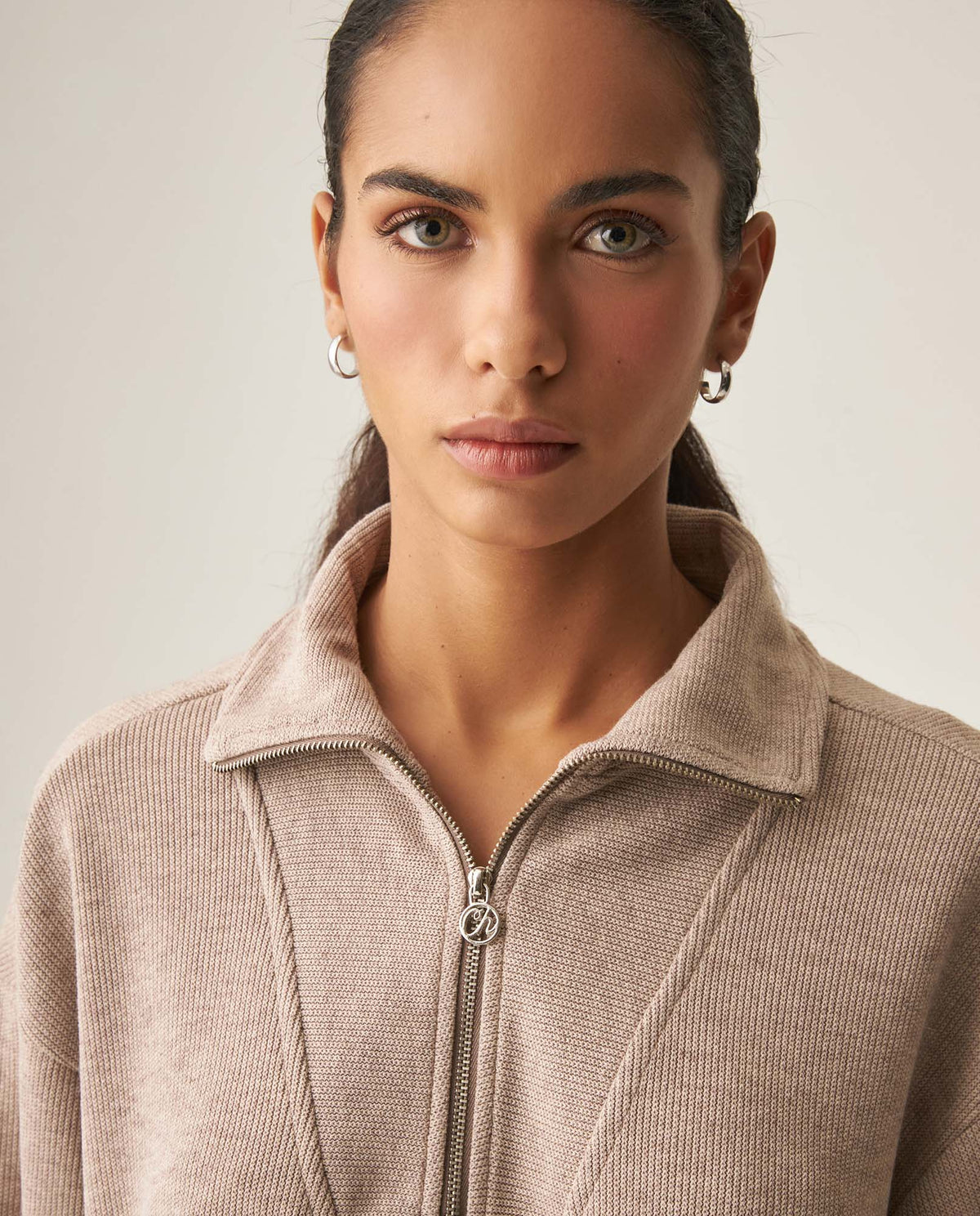 Women´s Turtleneck Sweatshirt - Gray 63_789H002_GRI181210_4