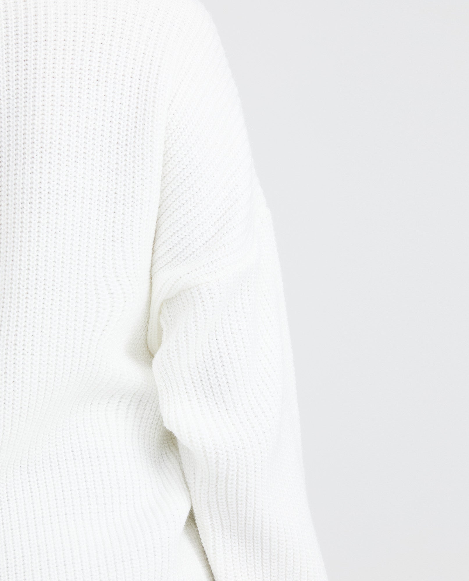 Women's Oversized Half-Button High Neck Sweater with Metal Chevignon Plate in Acrylic-Nylon - 6