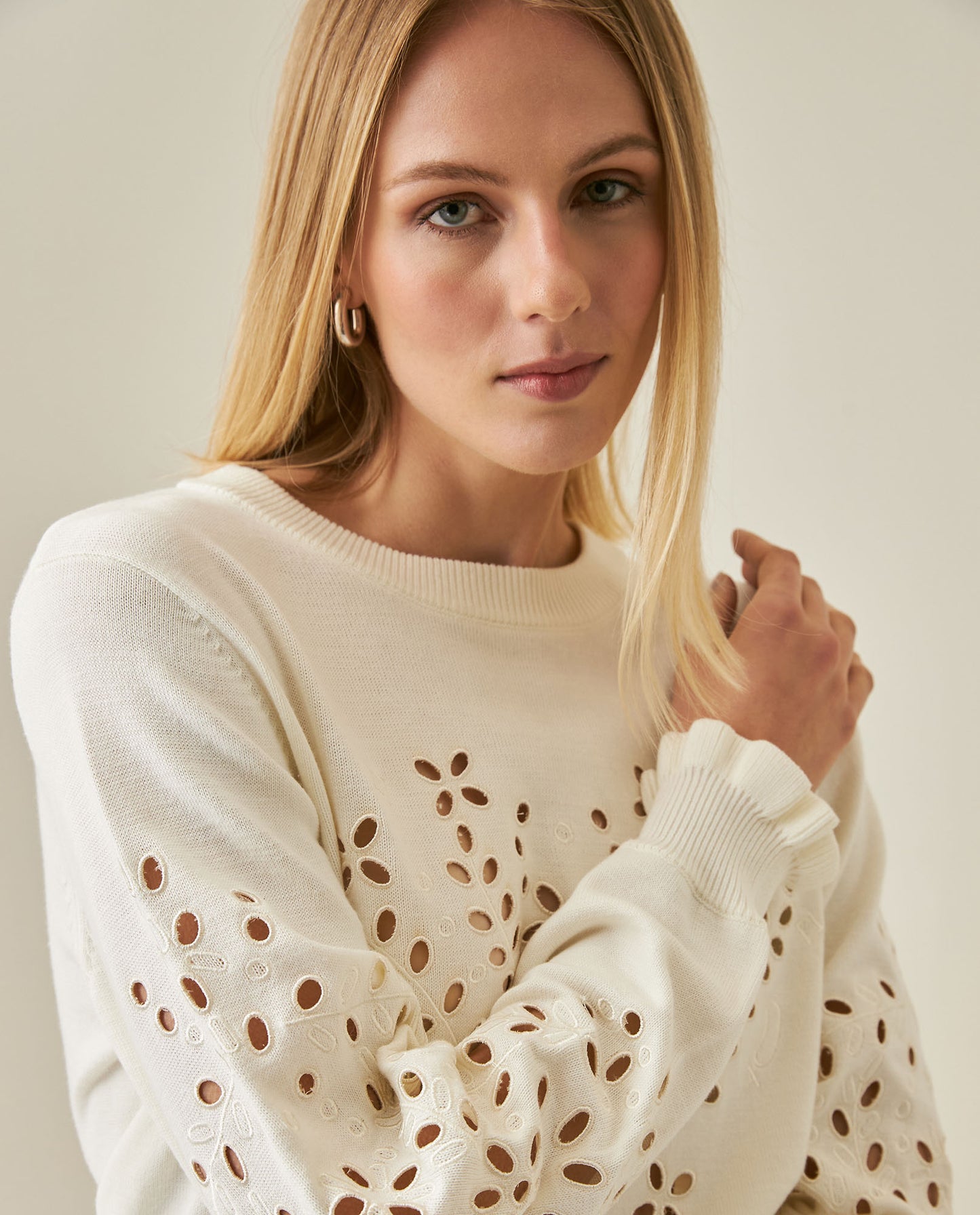 Womens Sweater Knit Crewneck Acrylic–Cotton Eyelet Floral Embroidery Ruched Cuffs - Raw 63_791H004_CRU110103_5