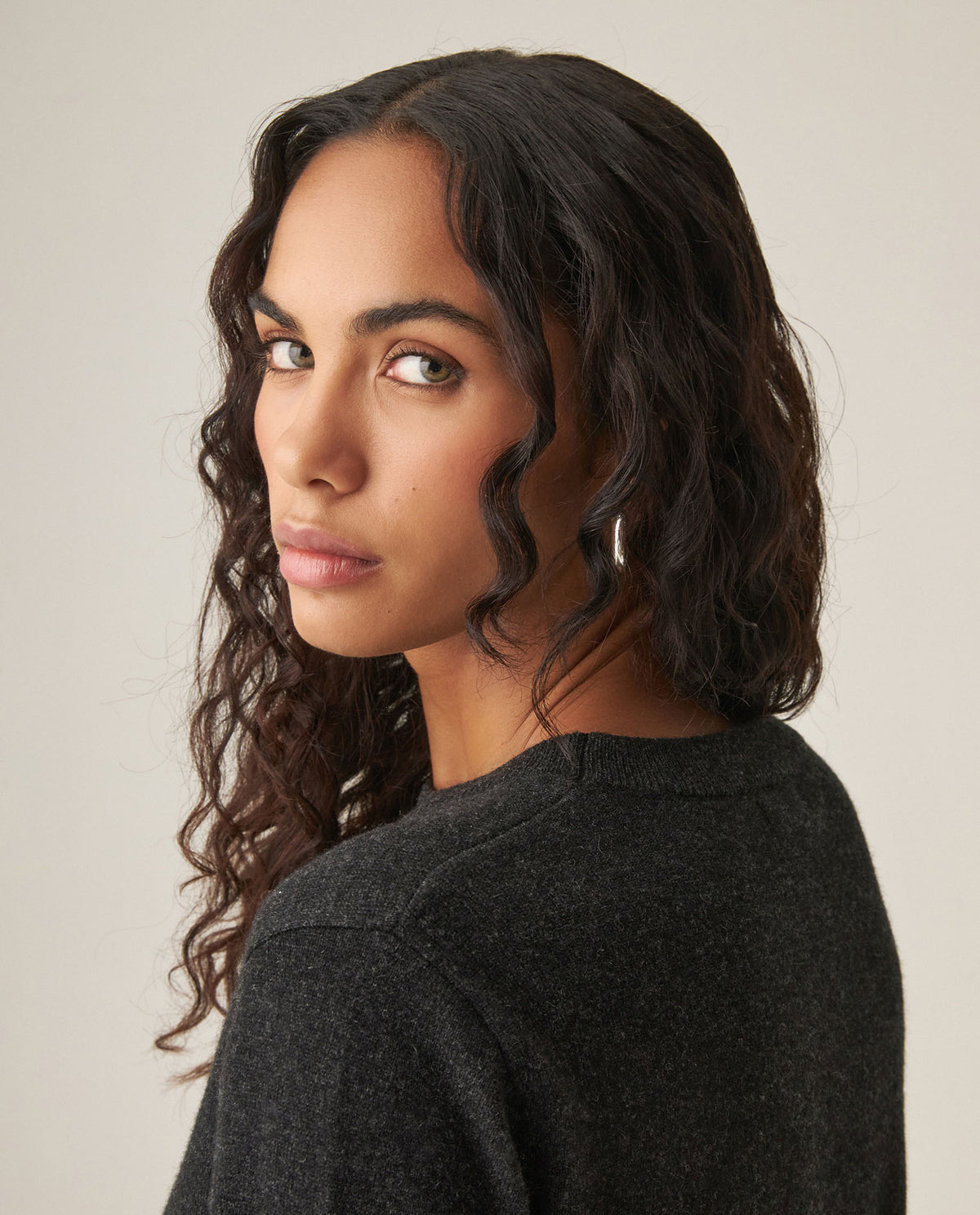 Women´s Wool Cashmere Sweater - Black 63_799H001_NEG194007_6