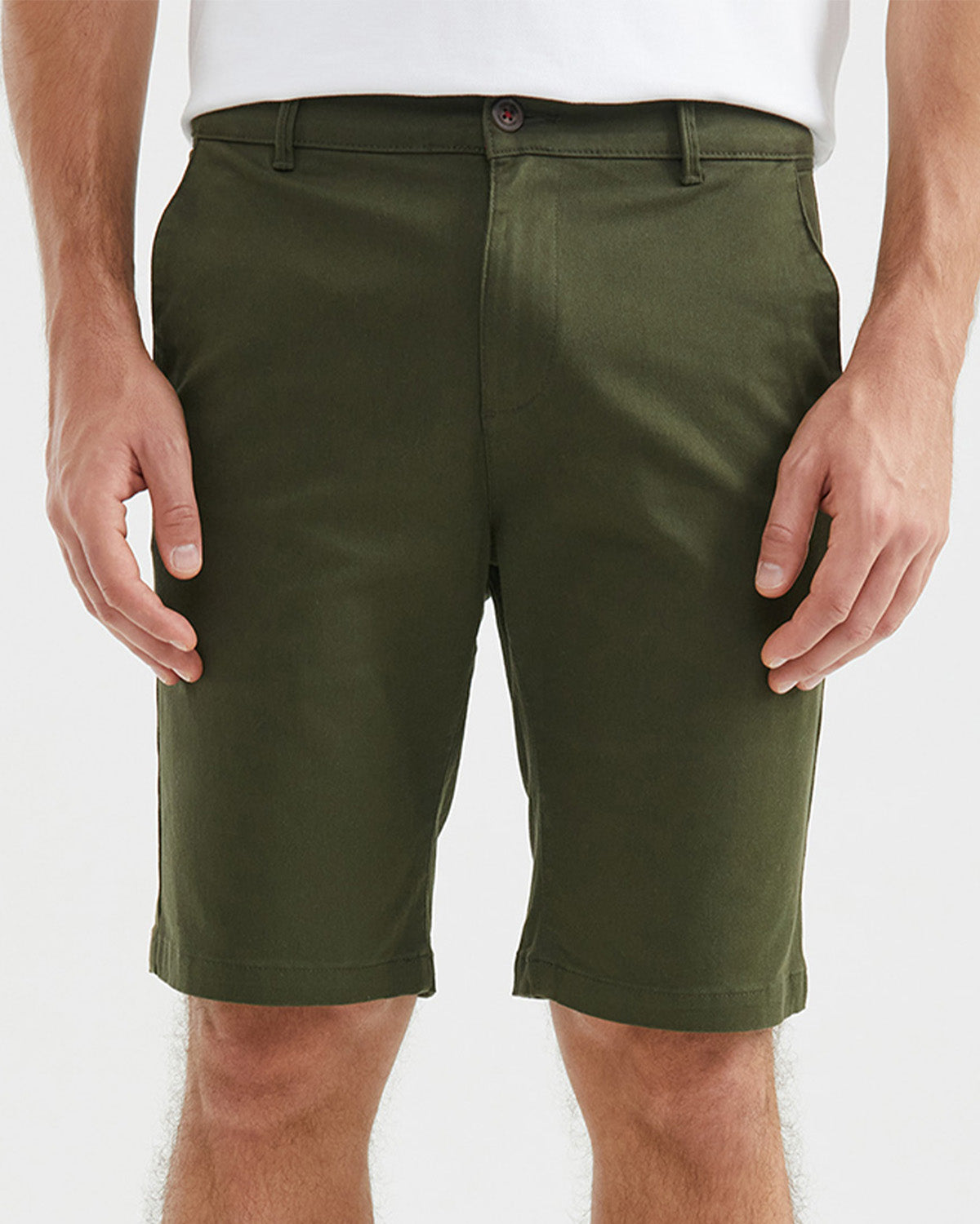 BERMUDA SHORTS IN GREEN