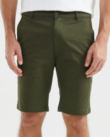 BERMUDA SHORTS IN GREEN