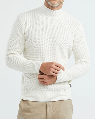 TURTLENECK KNIT SWEATER IN WHITE