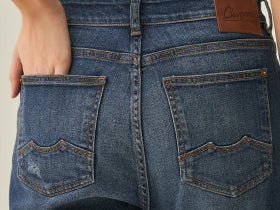 Women's Boy Fit Jeans - Blue