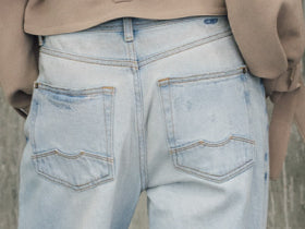 Women's Relaxed Fit Jeans - Blue
