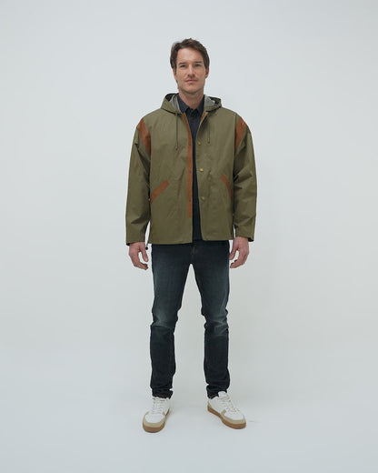 WATER RESISTANT HOODED PARKA IN GREEN