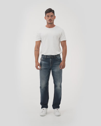 STRAIGHT FIT MID-RISE JEANS IN DARK WASH ST028